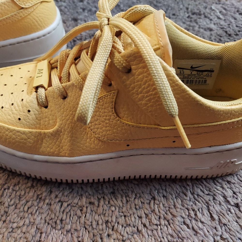 Women's nike